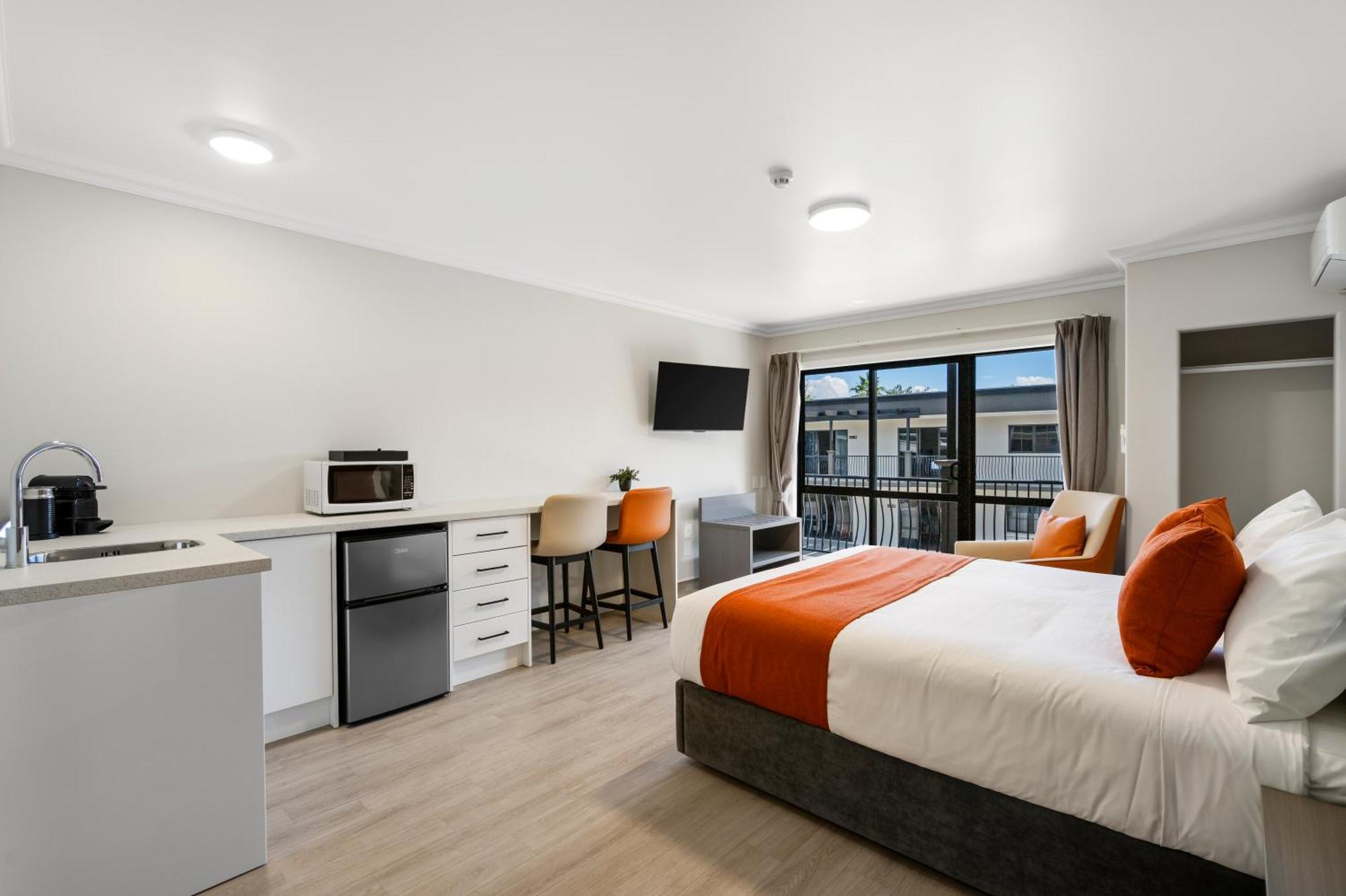 Stay 284 Rotorua - Refurbished Modern Accommodation Ngoại thất bức ảnh