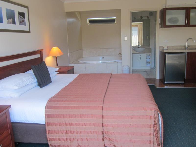 Stay 284 Rotorua - Refurbished Modern Accommodation Ngoại thất bức ảnh
